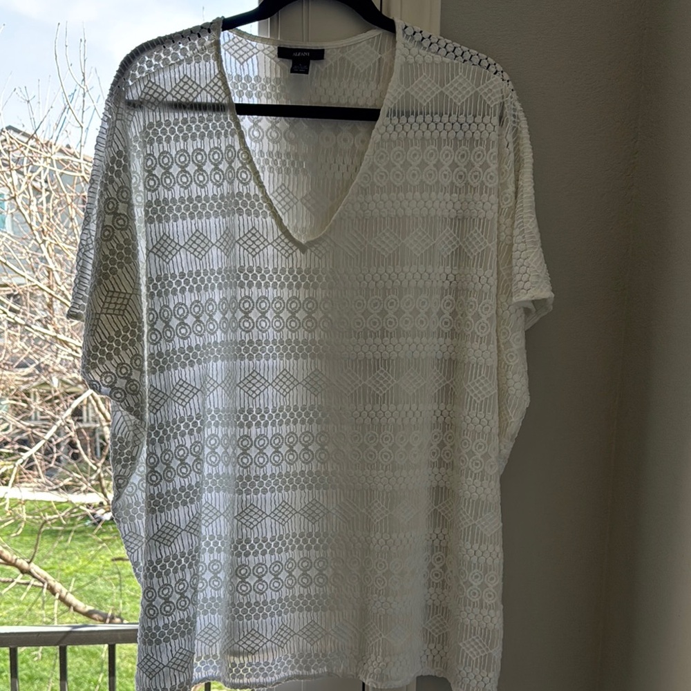 White Lace V-Neck Top